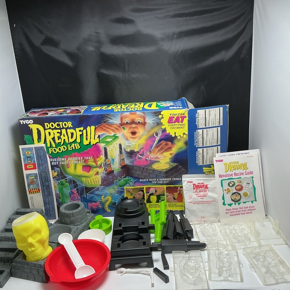 Vintage 1994 Tyco Doctor Dreadful Food Lab Skeleton And Bugs Maker
